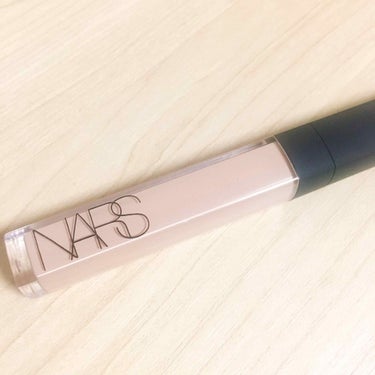 NARS ラディアントクリーミーコンシーラー
(3400円)

出来たばかりのニキビが気になって、初めてコンシーラーを購入しました。
ザセムもクチコミ評価高かったので迷ったのですが、とりあえずデパコス買