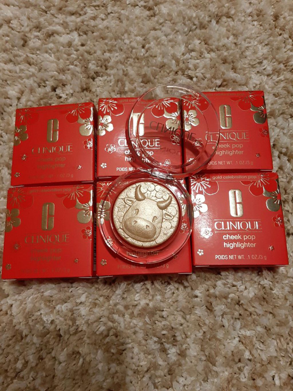 チーク ポップ ハイライター ゴールド セレブレーション ポップ/CLINIQUE/パウダーハイライトを使ったクチコミ（1枚目）