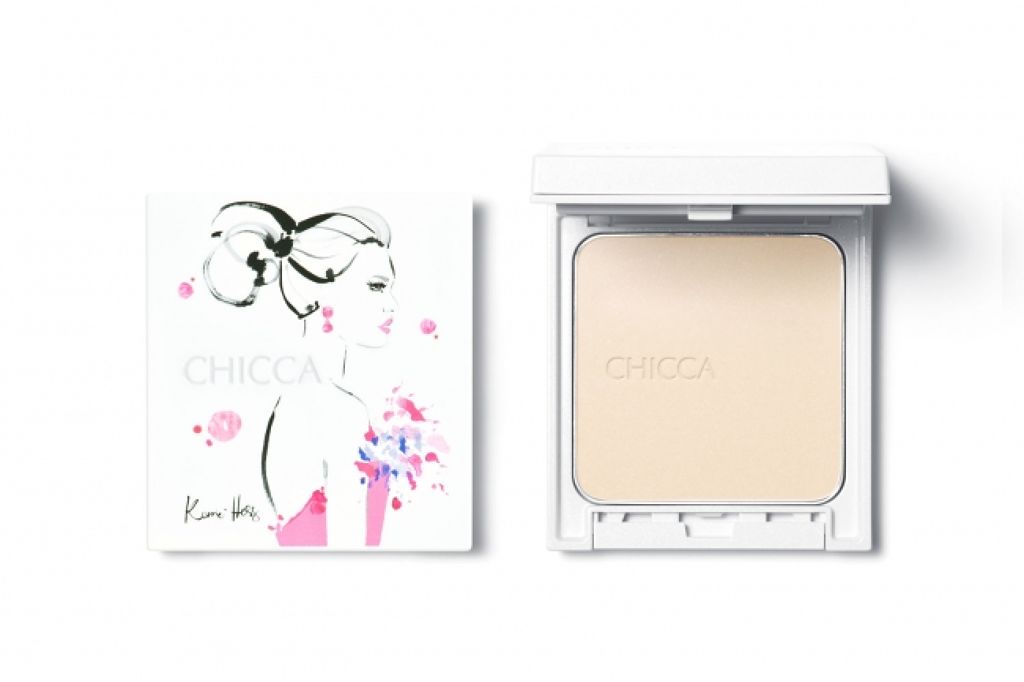 ラディアントヌード プレストパウダー CHICCA×Kerrie Hess