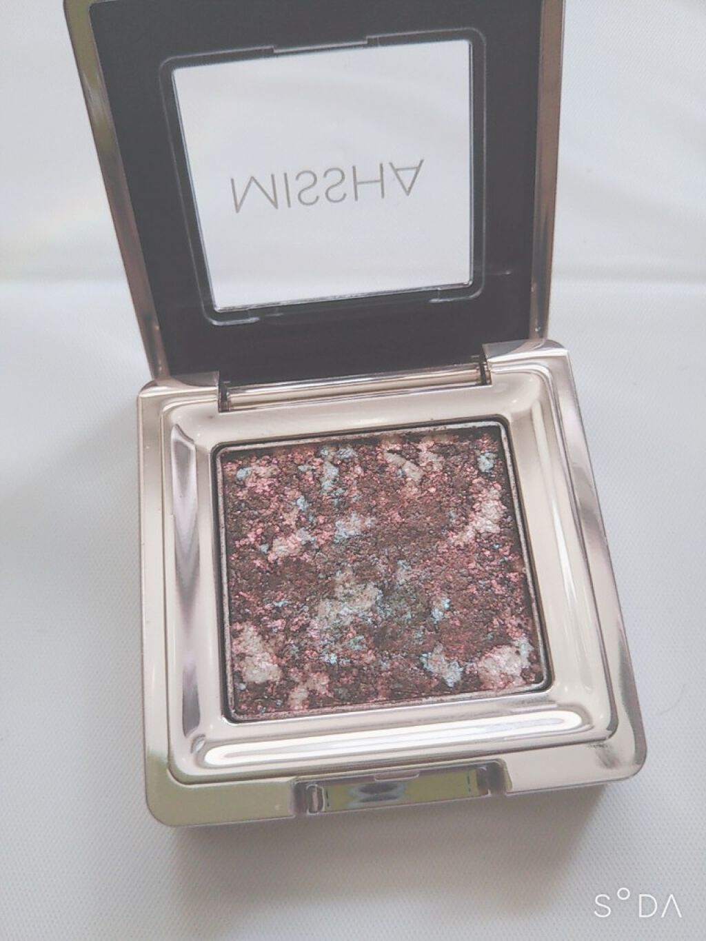 グリッタープリズム シャドウ/MISSHA/グリッターを使ったクチコミ（2枚目）