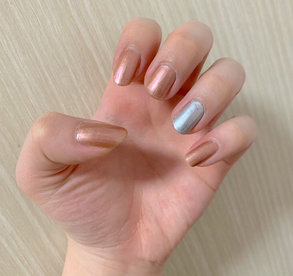 ネイルホリック Future Metal/ネイルホリック/マニキュアを使ったクチコミ(2枚目)