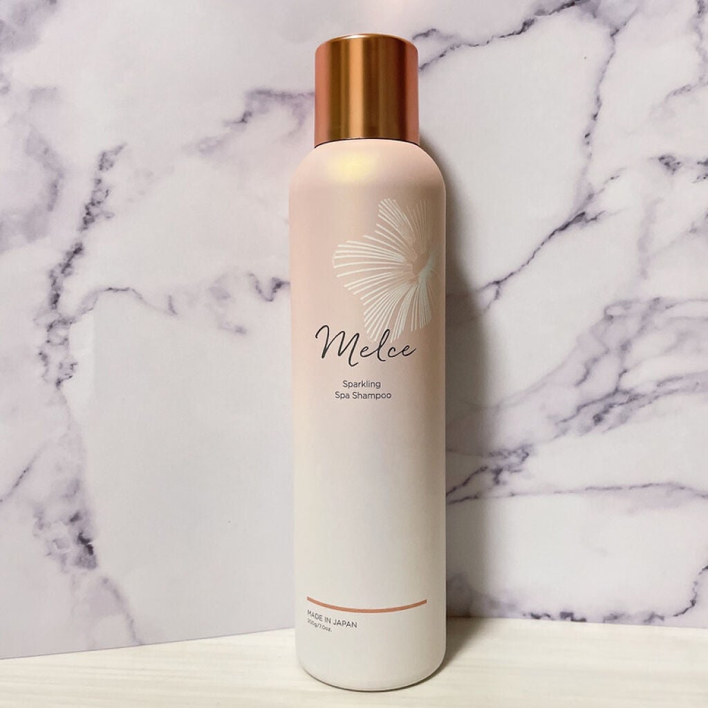 sss on LIPS 「美髪成分が詰まった濃密クリーム泡です。シュッとスプレーを押すと..」(1枚目)