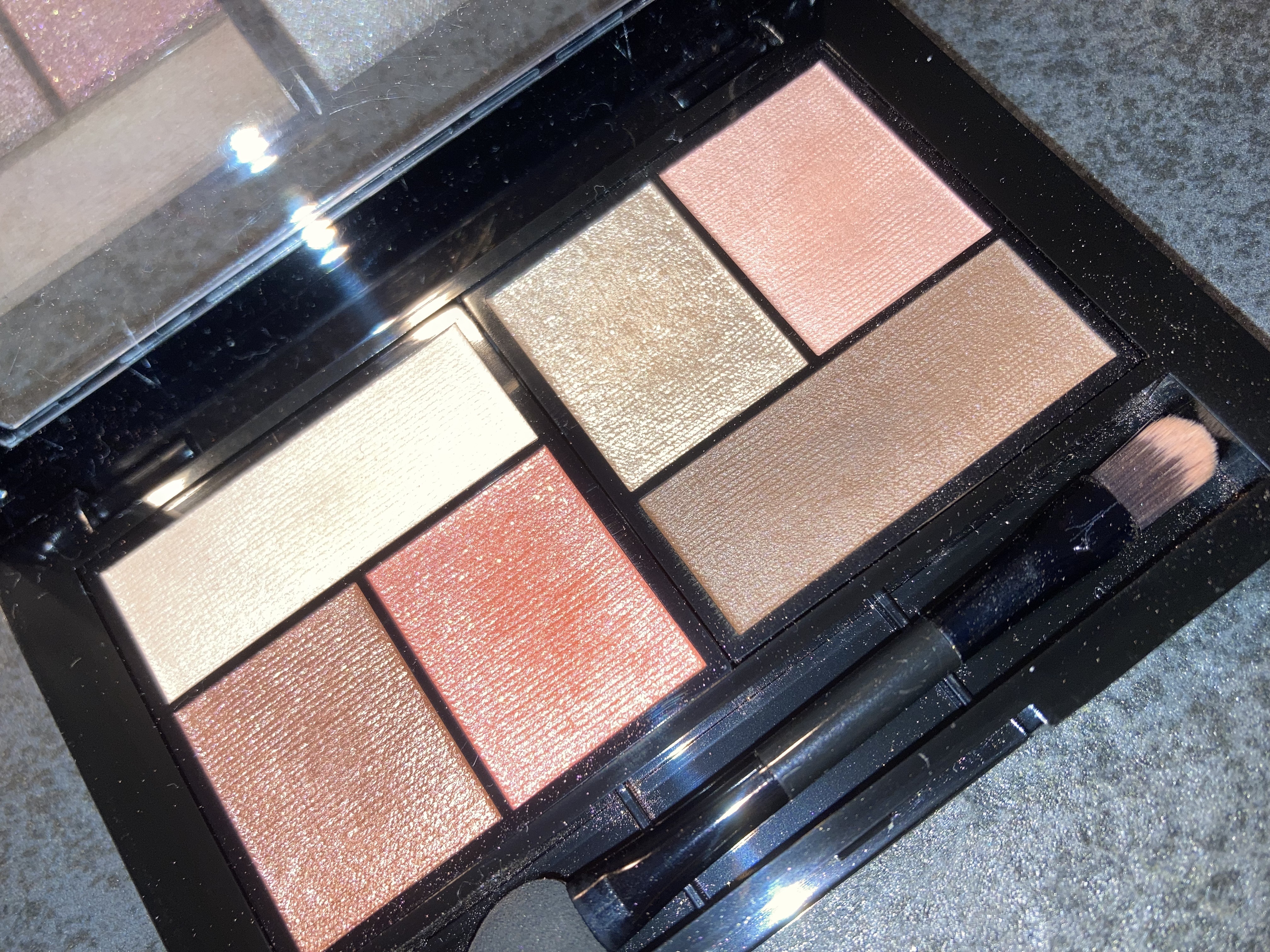 シティミニパレット/MAYBELLINE NEW YORK/アイシャドウパレットを使ったクチコミ（1枚目）