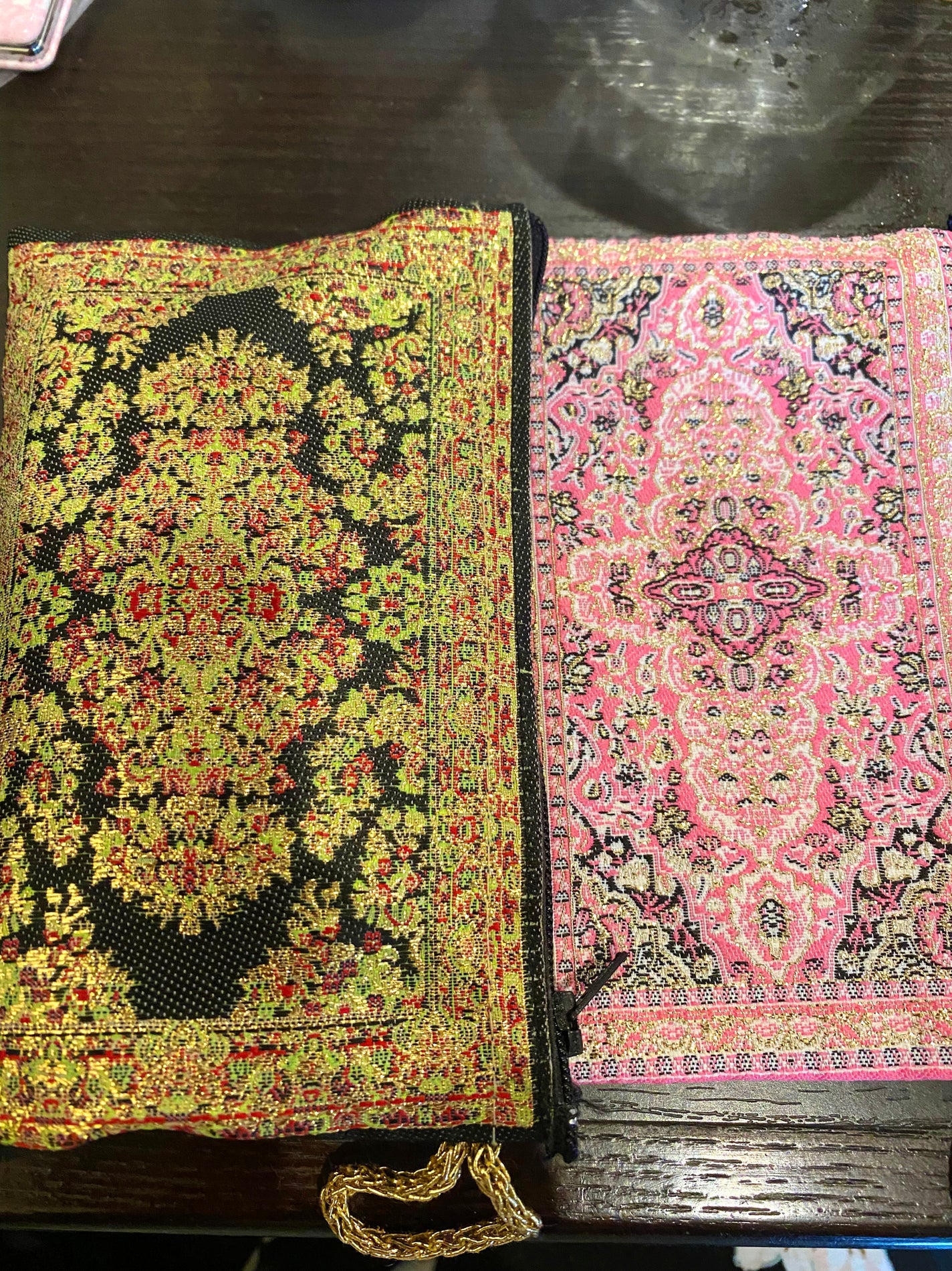 リサ・ラーソン♡クッションファンデマニア on LIPS 「手織りのよォな豪華そぉな#化粧ポーチ友達からプレゼント貰ってイ..」(2枚目)