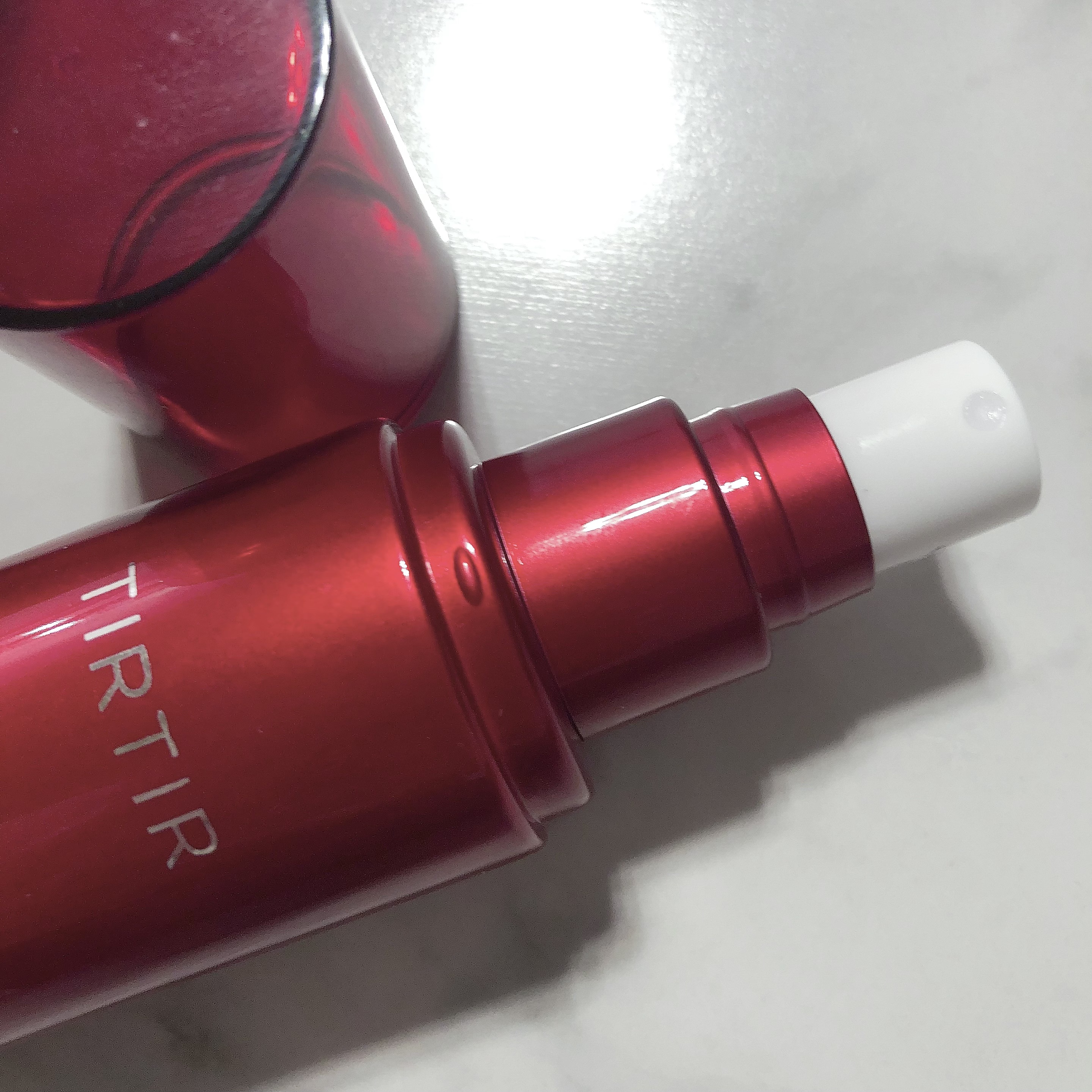 マスクフィット メイクアップフィクサー/TIRTIR(ティルティル)/フィックスミストを使ったクチコミ（2枚目）