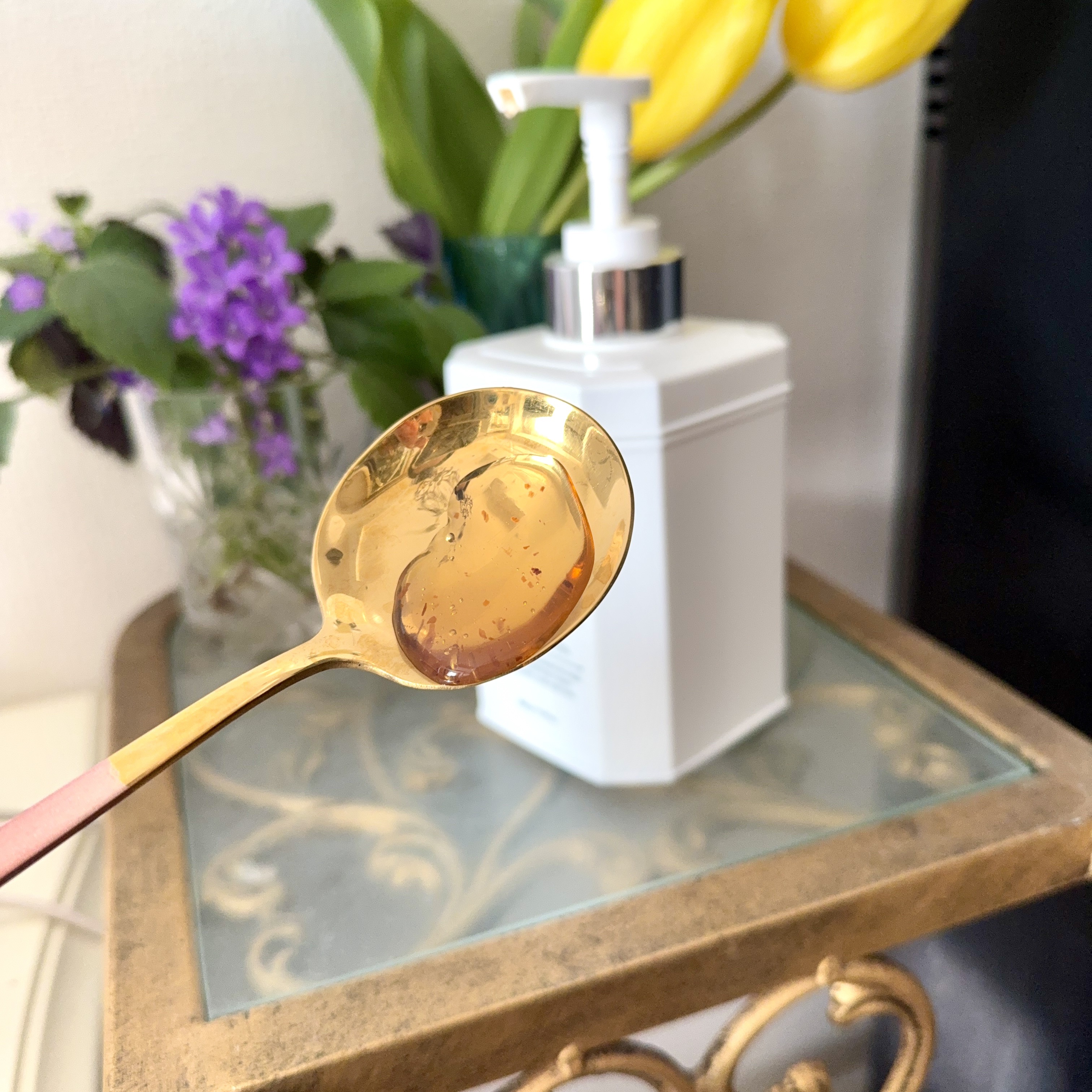 パフュームボディローション リリィムスクホワイトティー/TEABLESS/ボディローションを使ったクチコミ（2枚目）