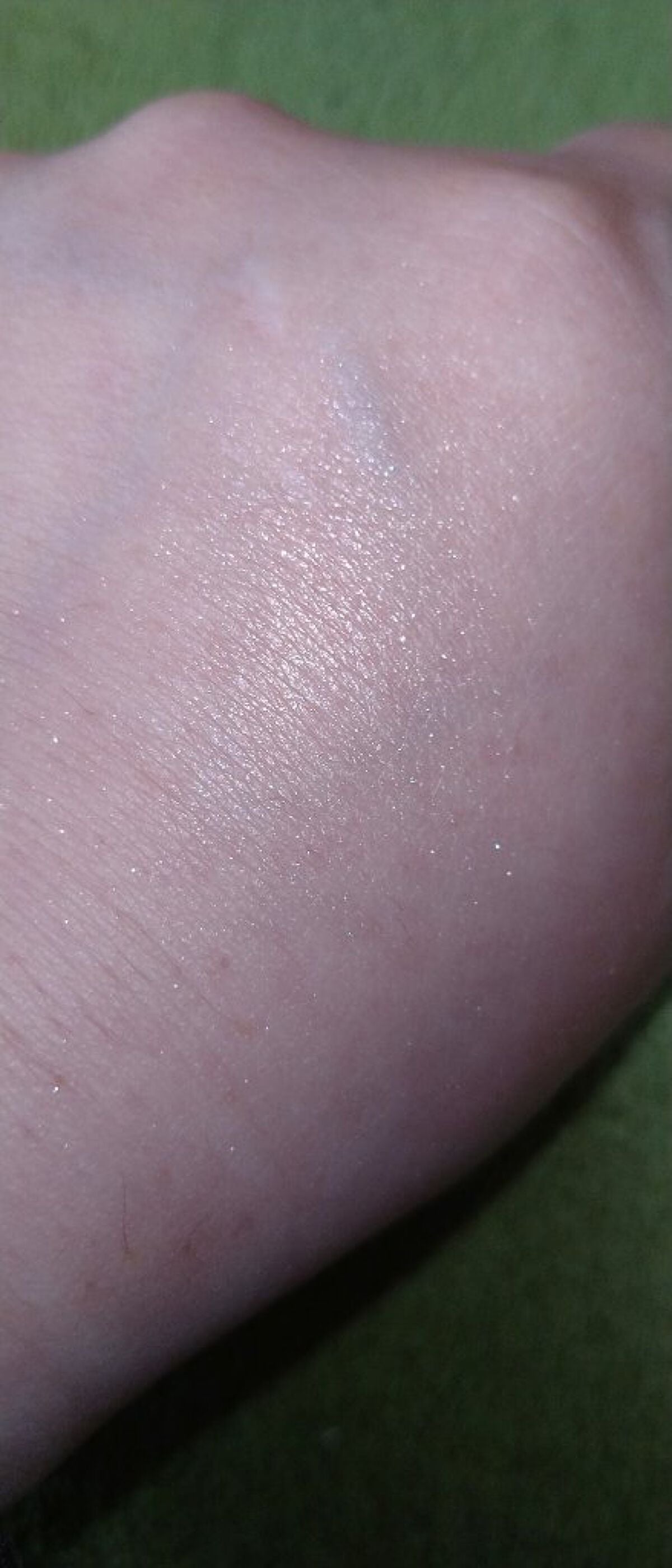 パールグロウニュアンサー/CEZANNE/パウダーハイライトを使ったクチコミ(4枚目)