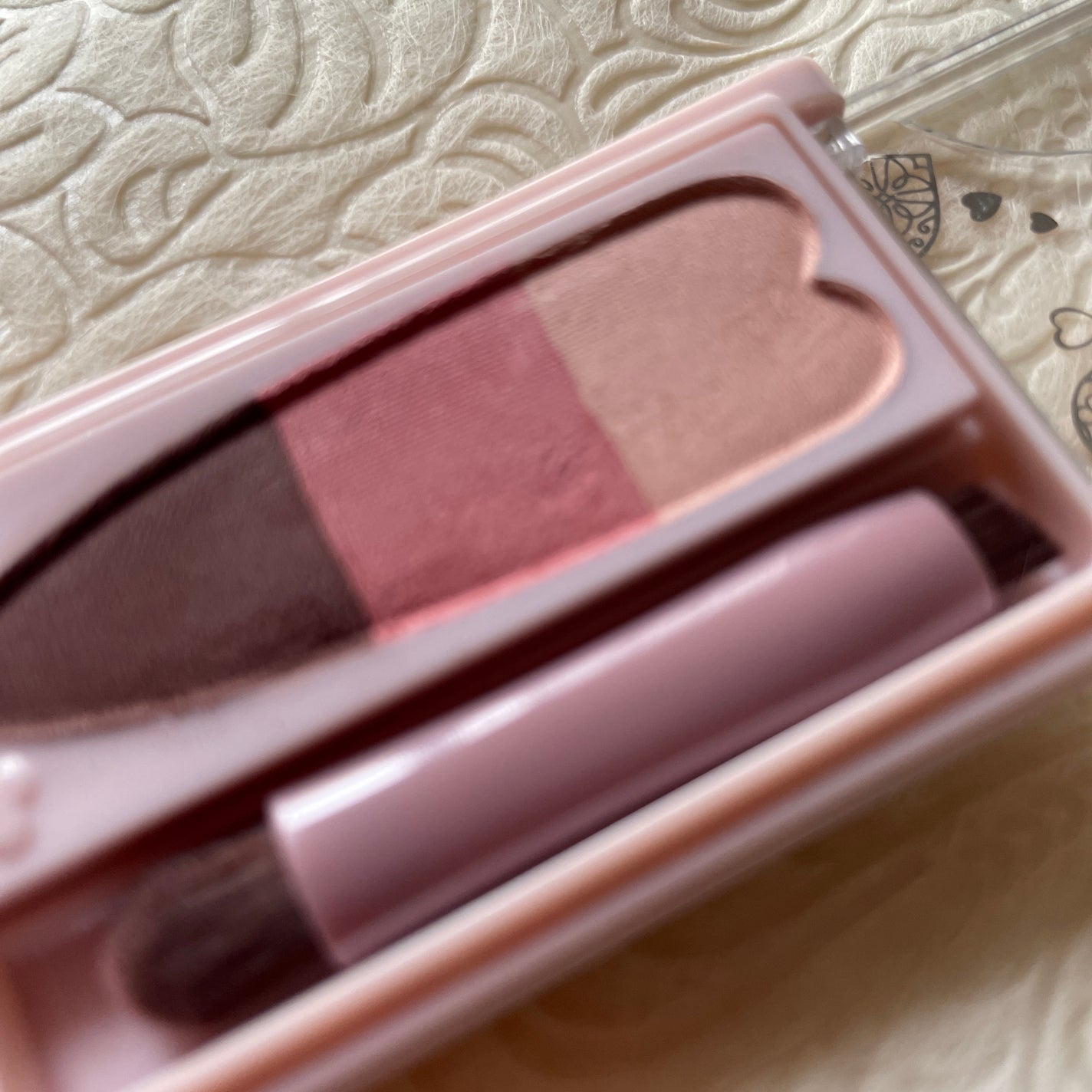 プランクトン on LIPS 「#キャンメイク_アイブロウかわいいです。明るい眉毛になります!..」(2枚目)