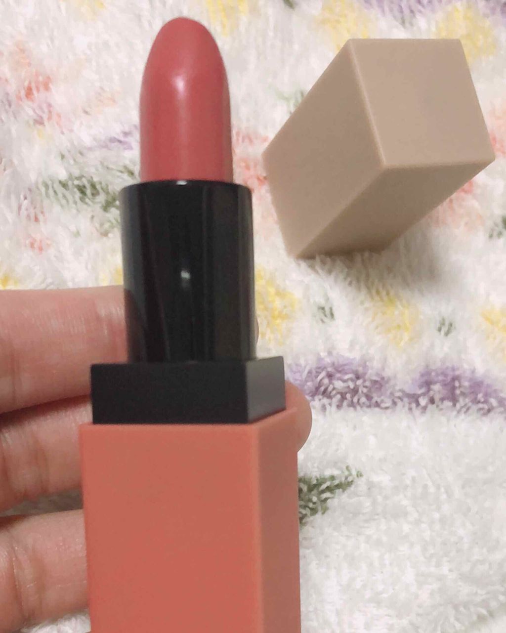 モアート ベルベットリップスティック/MOART/口紅を使ったクチコミ（2枚目）