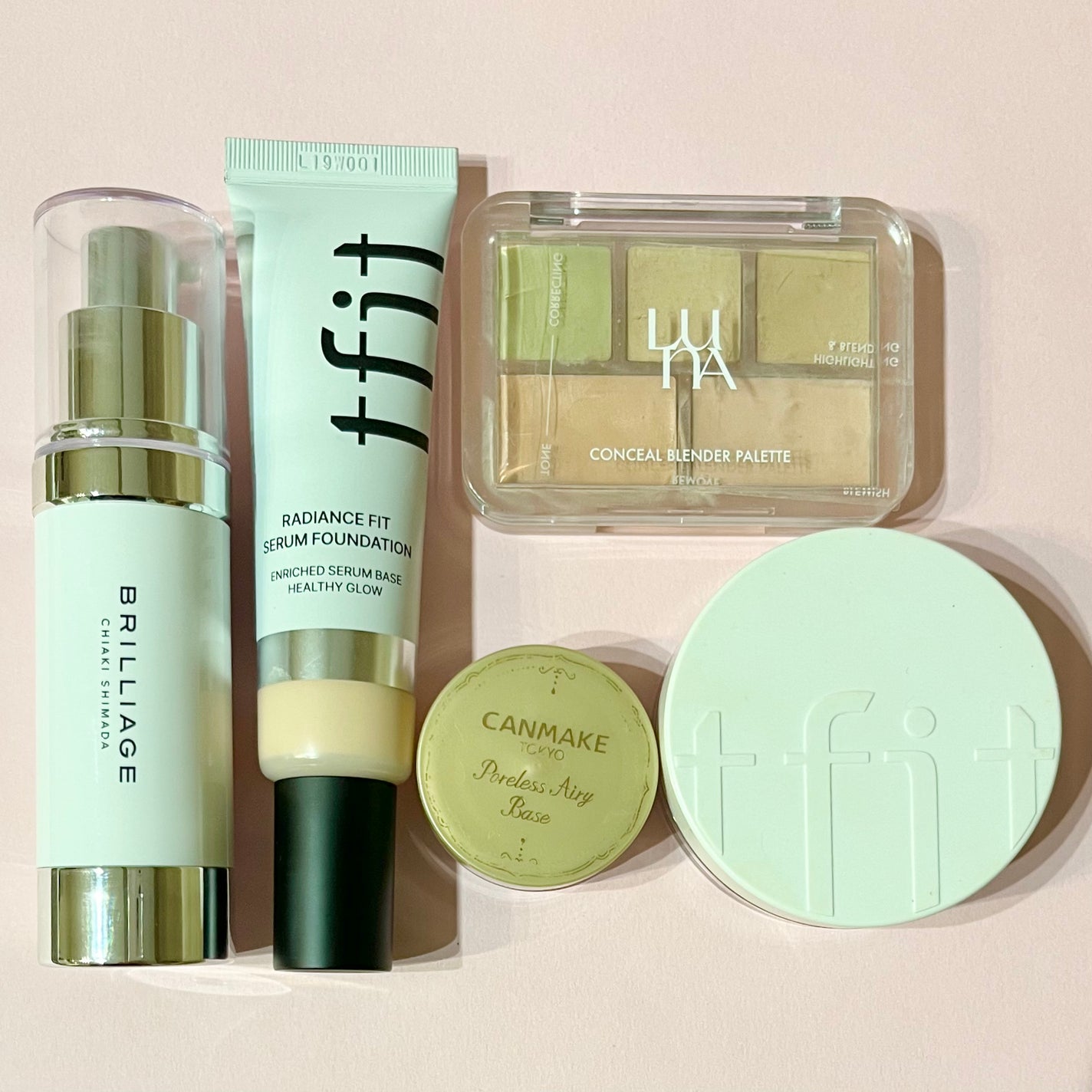 ポアレスエアリーベース/キャンメイク/化粧下地を使ったクチコミ(2枚目)