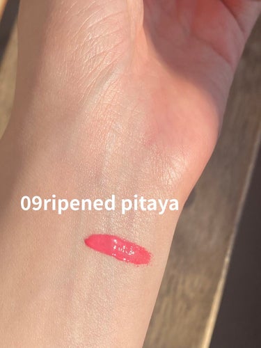フォーエヴァージューシー オイルルージュ 09 ripened pitaya/JILL STUART/口紅を使ったクチコミ（2枚目）