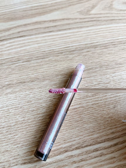 グリッターリキッドアイシャドウ G01 さくらスパークル/aZTK/リキッドアイシャドウを使ったクチコミ(2枚目)