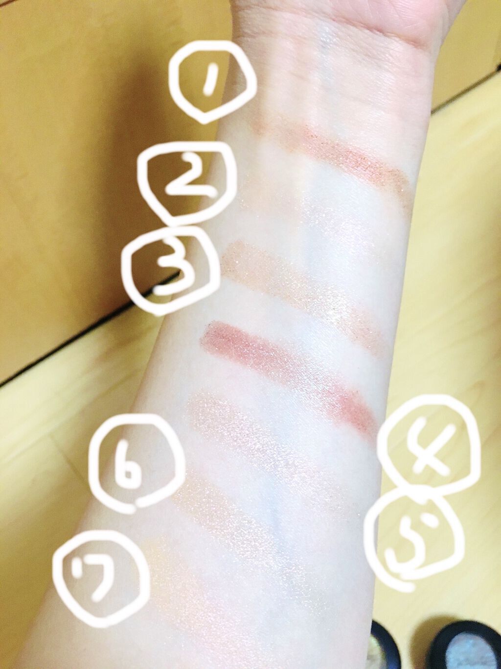 ダズルシャドウ エクストリーム イエス トゥ シークインズ/M・A・C/単色アイシャドウを使ったクチコミ（2枚目）