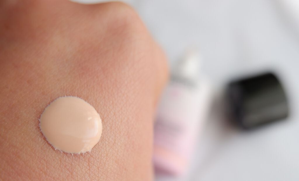 ライトフル C+ティンティッド プライマーSPF45(PA++++)/M・A・C/化粧下地を使ったクチコミ(2枚目)