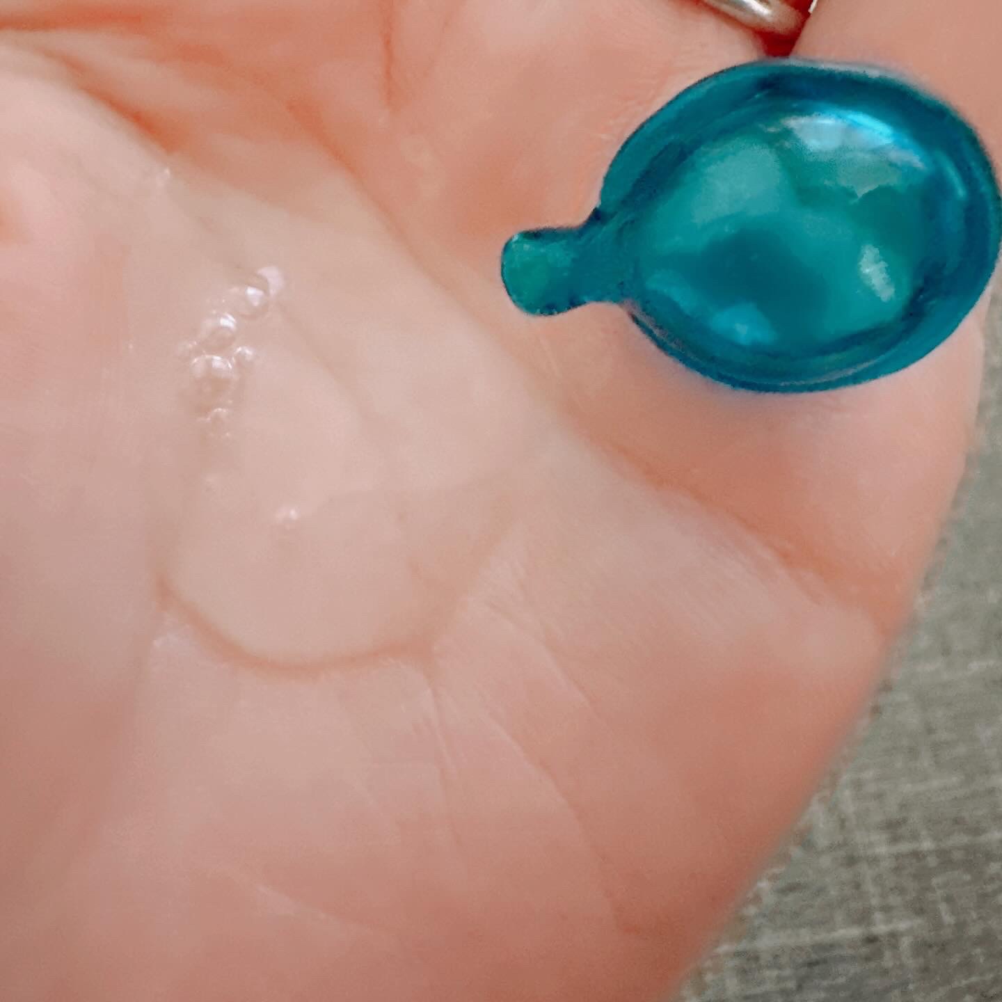 『日本限定』　ヘアーオイル【ピュアナチュラ】/ellips/ヘアオイルを使ったクチコミ（2枚目）