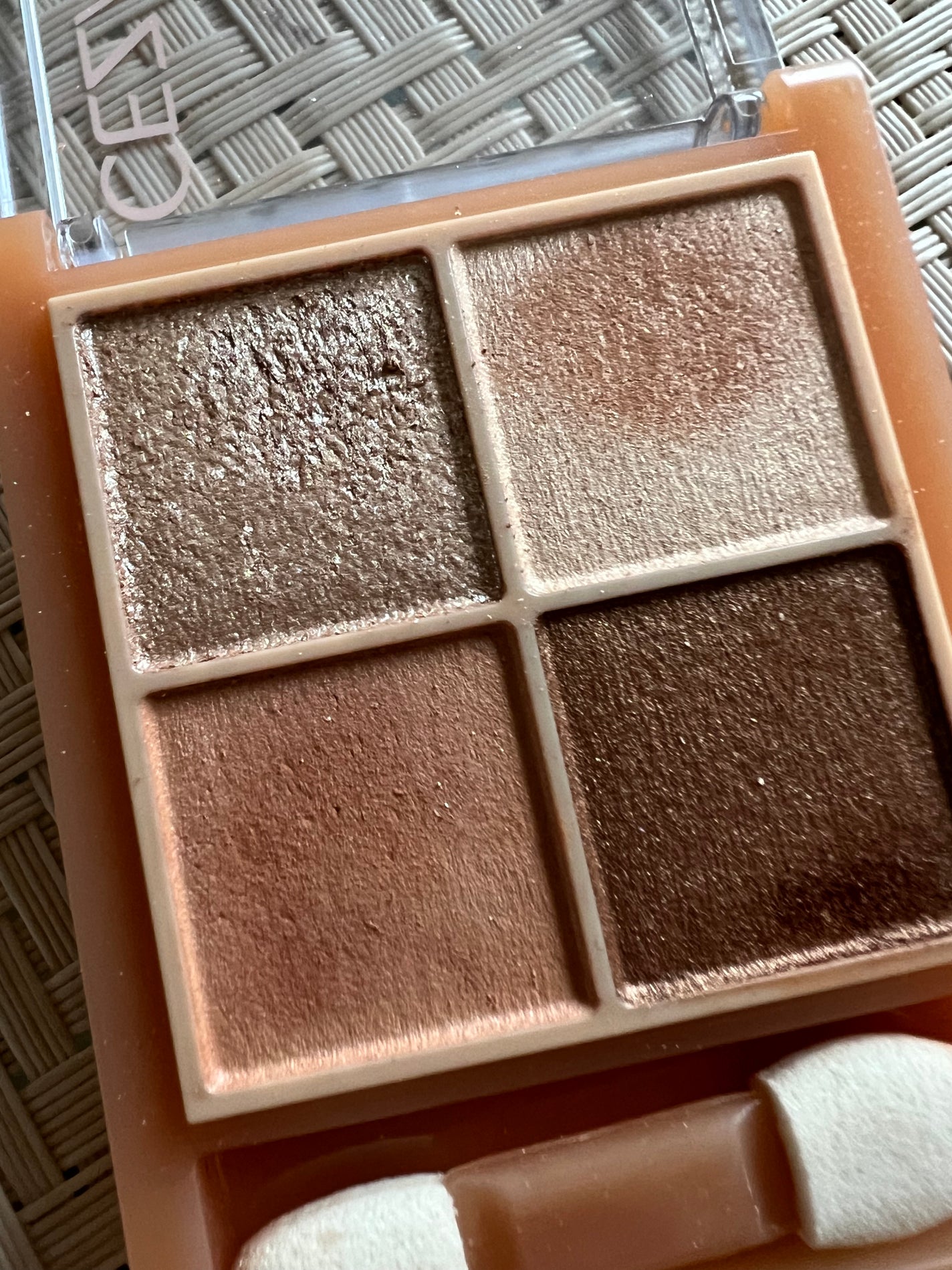 ベージュトーンアイシャドウ/CEZANNE/アイシャドウパレットを使ったクチコミ(5枚目)