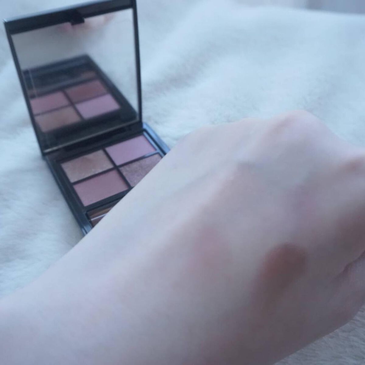 ミネラルクラッシィシャドー/エトヴォス/アイシャドウパレットを使ったクチコミ(3枚目)