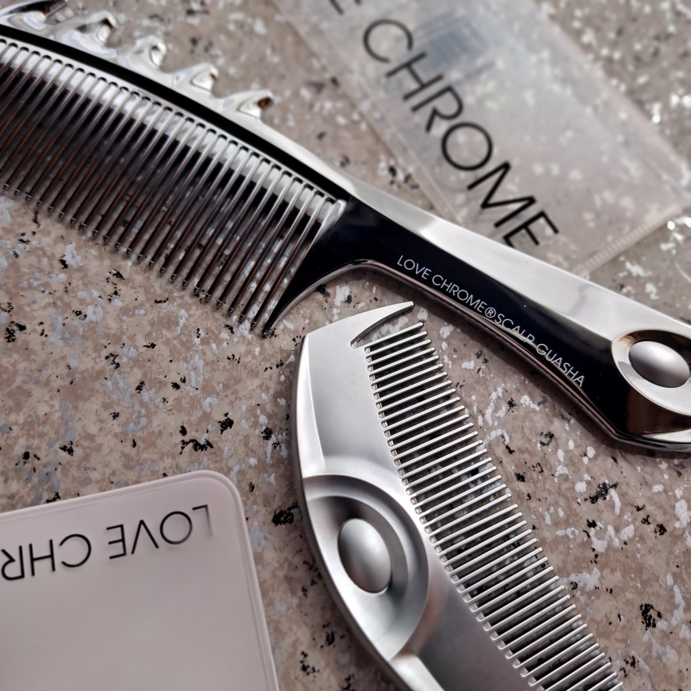 インバス スカルプカッサ/LOVECHROME/ヘアコームを使ったクチコミ(1枚目)