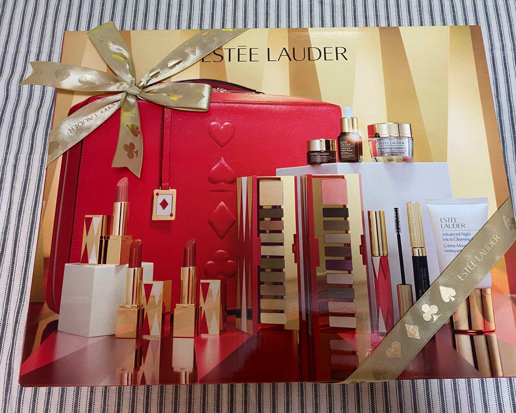 メークアップ コレクション 2019/ESTEE LAUDER/メイクアップキットを使ったクチコミ（1枚目）