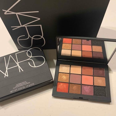 NARS
エクストリームエフェクト 
アイシャドーパレット

うん。可愛いよ？
頂き物でして…

でも手持ちNARSと色味がめっちゃ被るから
要らなかったやつ…
(商品の悪口じゃありません！)

単色の