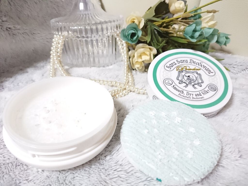 薬用さらさらデオドラントパウダー/デオナチュレ/デオドラント・制汗剤を使ったクチコミ（3枚目）