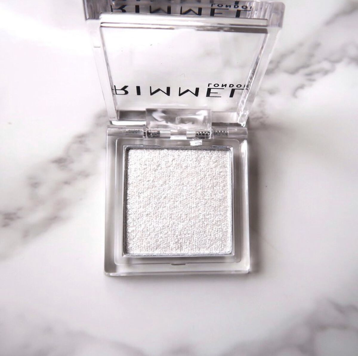 ワンダー キューブ アイシャドウ パール/リンメル ロンドン/単色アイシャドウを使ったクチコミ（2枚目）