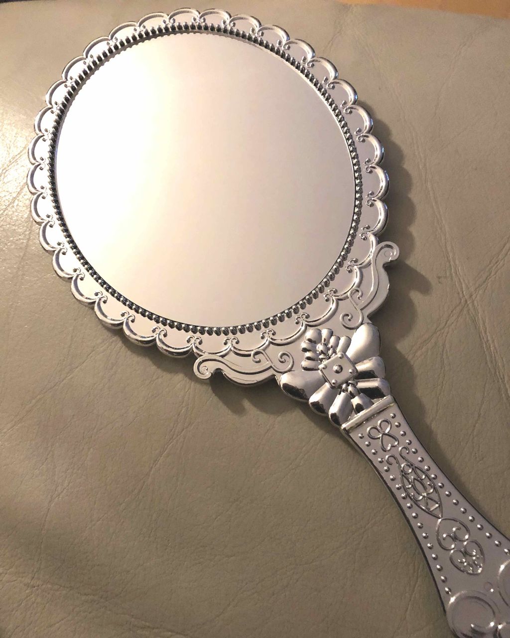 ハンドミラー/DAISO/その他化粧小物を使ったクチコミ（2枚目）