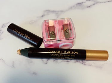 Charlotte Tilbury ピロートーク アイライナーのクチコミ「シャーロットティルブリー　カラーカメレオン
色　シャンパンダイヤモンド

スティックタイプのア.....」（2枚目）