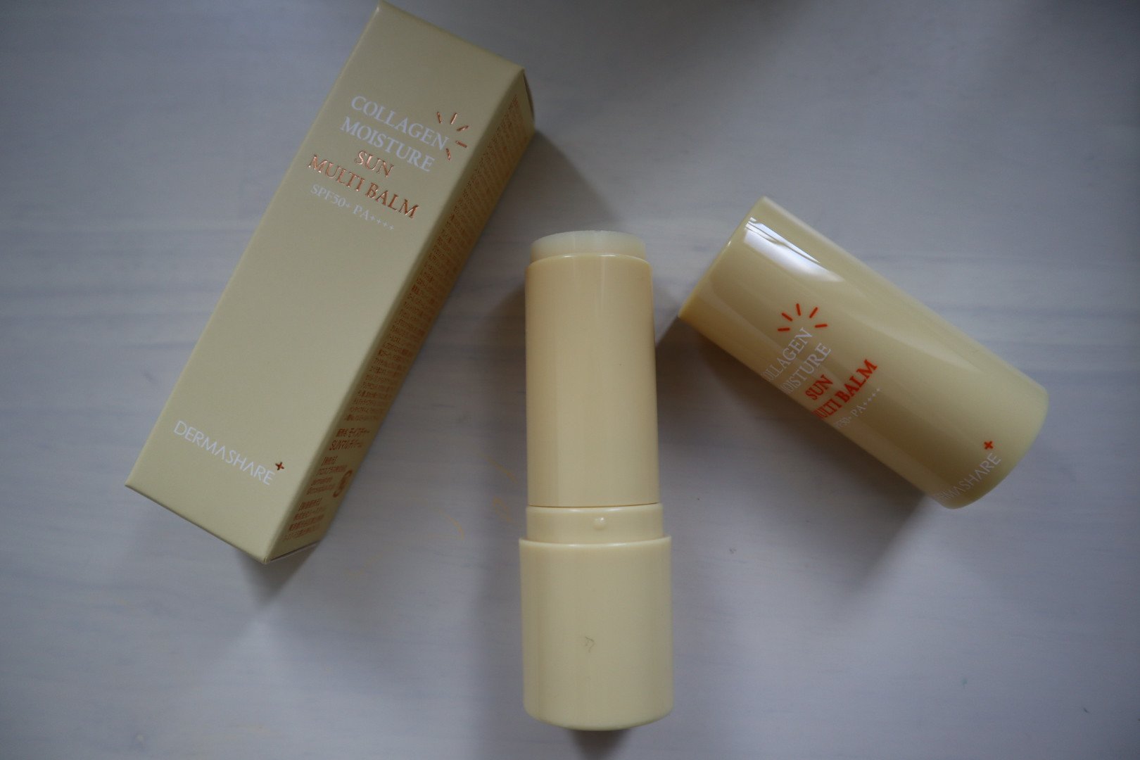 コラーゲンモイスチャーSUNマルチバーム/DERMASHARE/日焼け止めスティックを使ったクチコミ（3枚目）