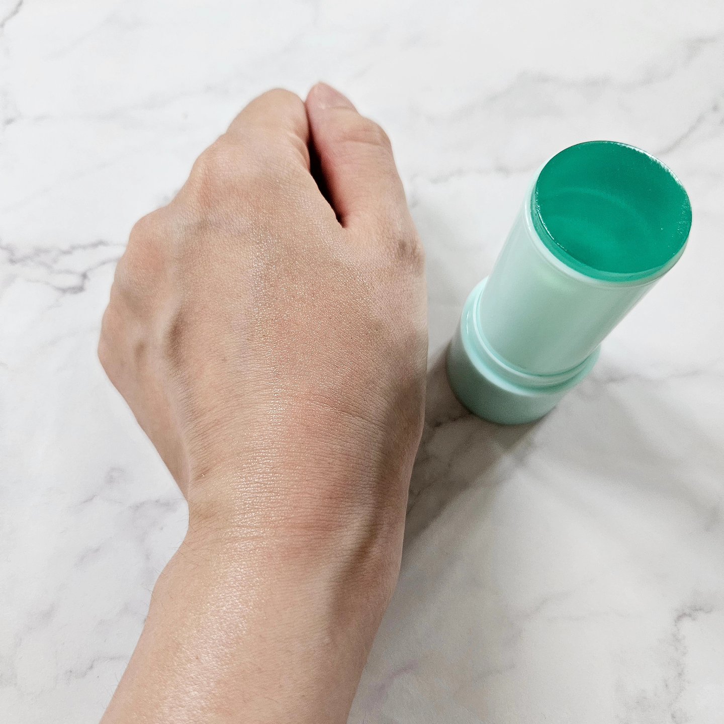 クリアサンスティック/By ttt./日焼け止めスティックを使ったクチコミ（3枚目）