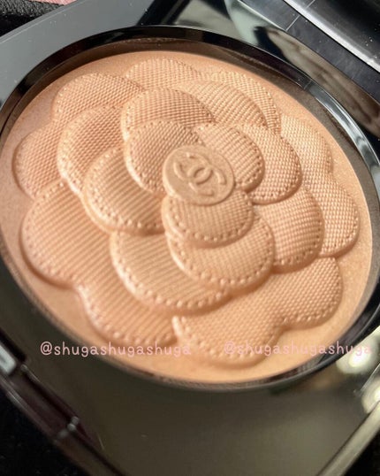 レーヴ ドゥ カメリア /CHANEL/パウダーハイライトを使ったクチコミ(2枚目)