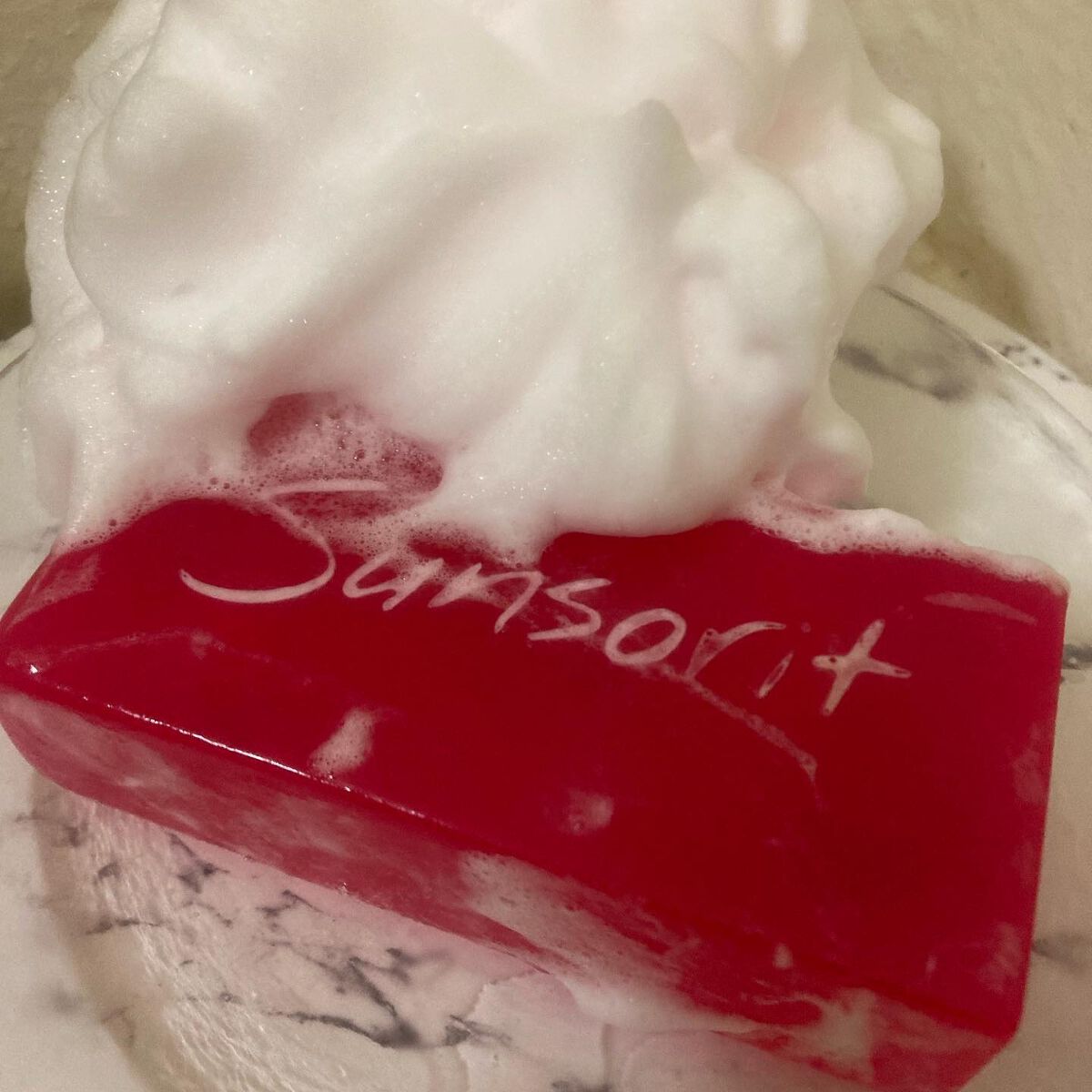 ちゃんぶぅ 投稿ある方フォロバ💕ちょっと遅くなるけど on LIPS 「長引く大人ニキビにさよならしたい。『サンソリット スキンピール..」(3枚目)