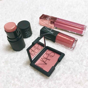 NARS オイルインフューズド リップティントのクチコミ「NARS   ORGASM

初NARS！初オーガズム！
オーガズムという人気色があることを、.....」（1枚目）