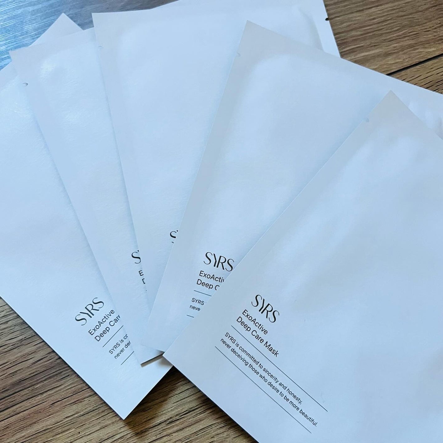 エクソソームタイトニングリペアクリーム SYRS