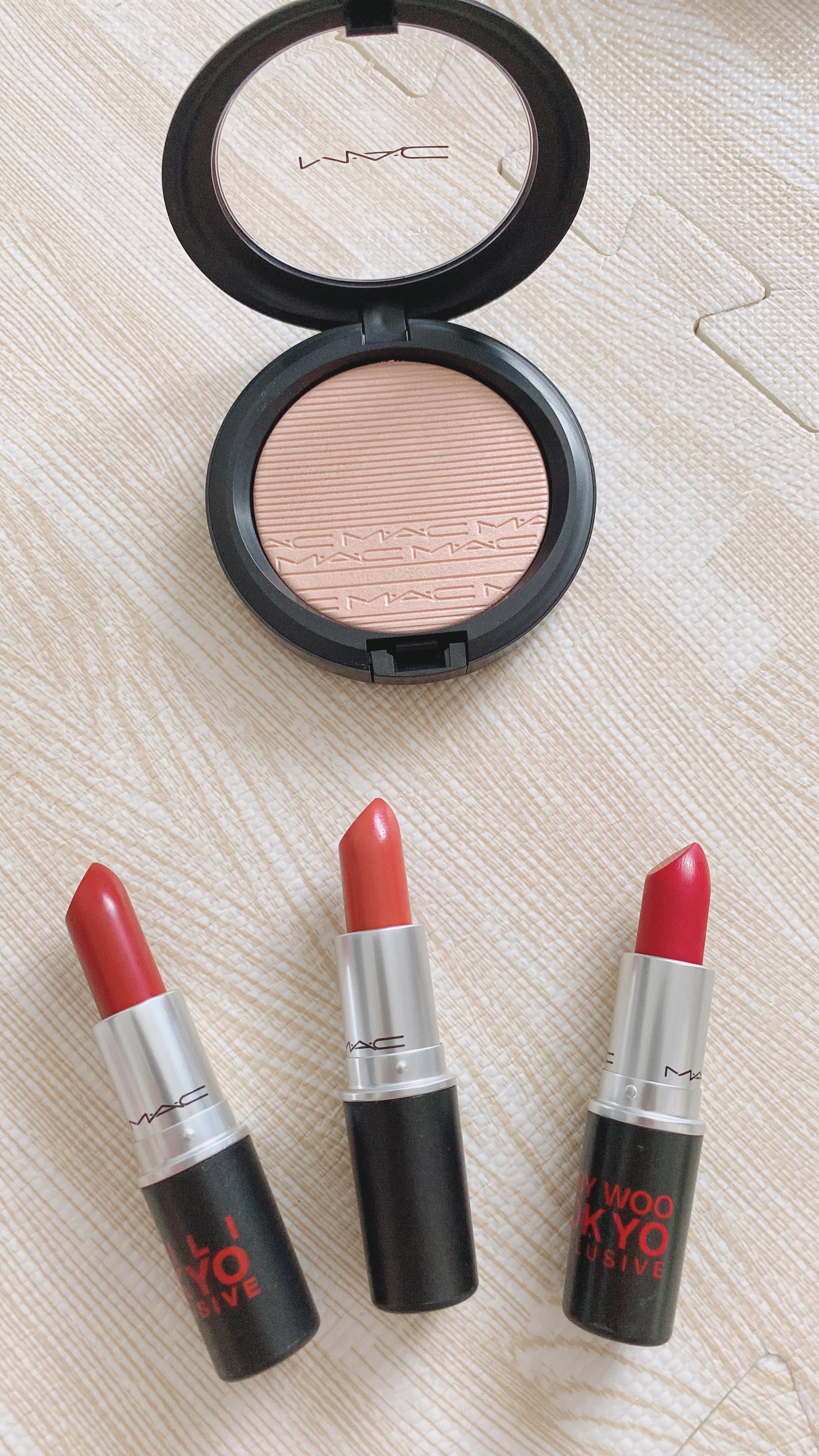 リップスティック ルビー ウー トーキョー (限定) /M・A・C/口紅を使ったクチコミ（3枚目）