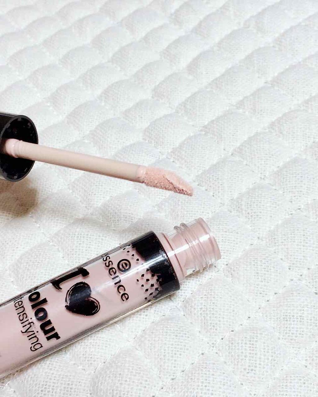 アイカラー インテンシブアイシャドウベース/essence/アイシャドウベースを使ったクチコミ（2枚目）