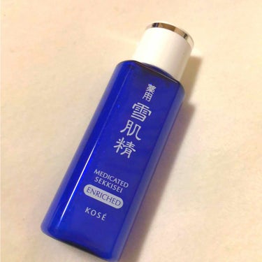 ☆薬用雪肌精エンリッチ☆
ずっと持ち運び用の化粧水ほしくて買いました☺️
ワンコインで買えてmacの化粧水使ってたけどしっとりタイプにしたんだけど個人的にこっちの方が潤うのにさっぱりしてて好き☺️👌👌👌