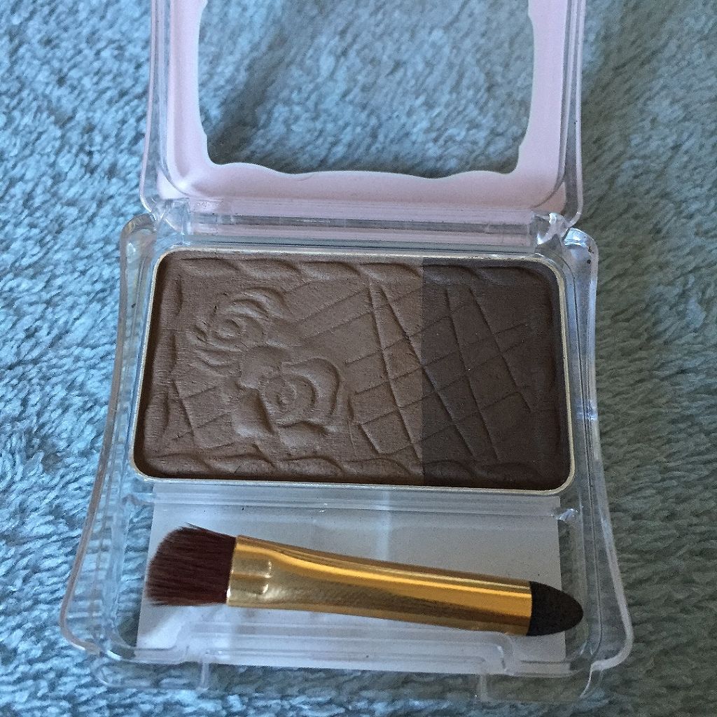 キャンメイク ナチュラルシフォンアイブロウのクチコミ「CANMAKE　ナチュラルシフォンアイブロウN　01

ずっとペンシルのみで描いていたので.....」（2枚目）