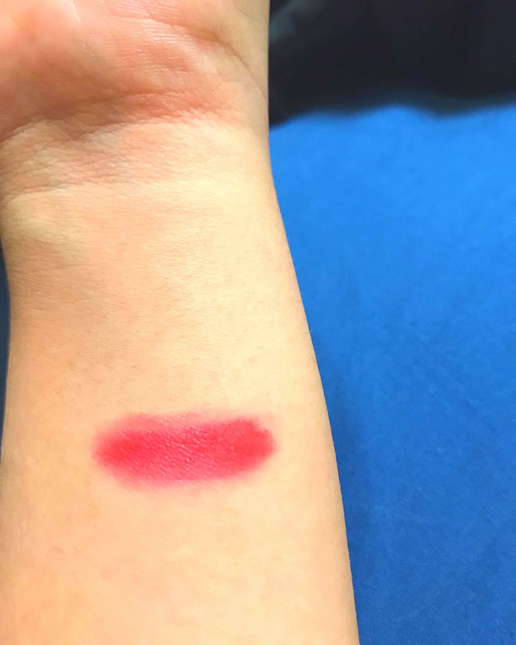 ルージュ アリュール リクィッド パウダー/CHANEL/口紅を使ったクチコミ（2枚目）