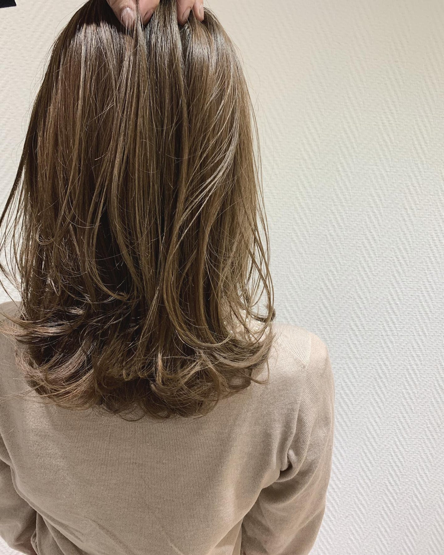 布施拓也 on LIPS 「よいおいろ😊⭐️#簡単アレンジ#ヘアアレンジ#ミルクティー..」(1枚目)