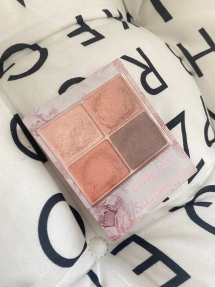 シルキースフレアイズ/キャンメイク/アイシャドウパレットを使ったクチコミ(1枚目)