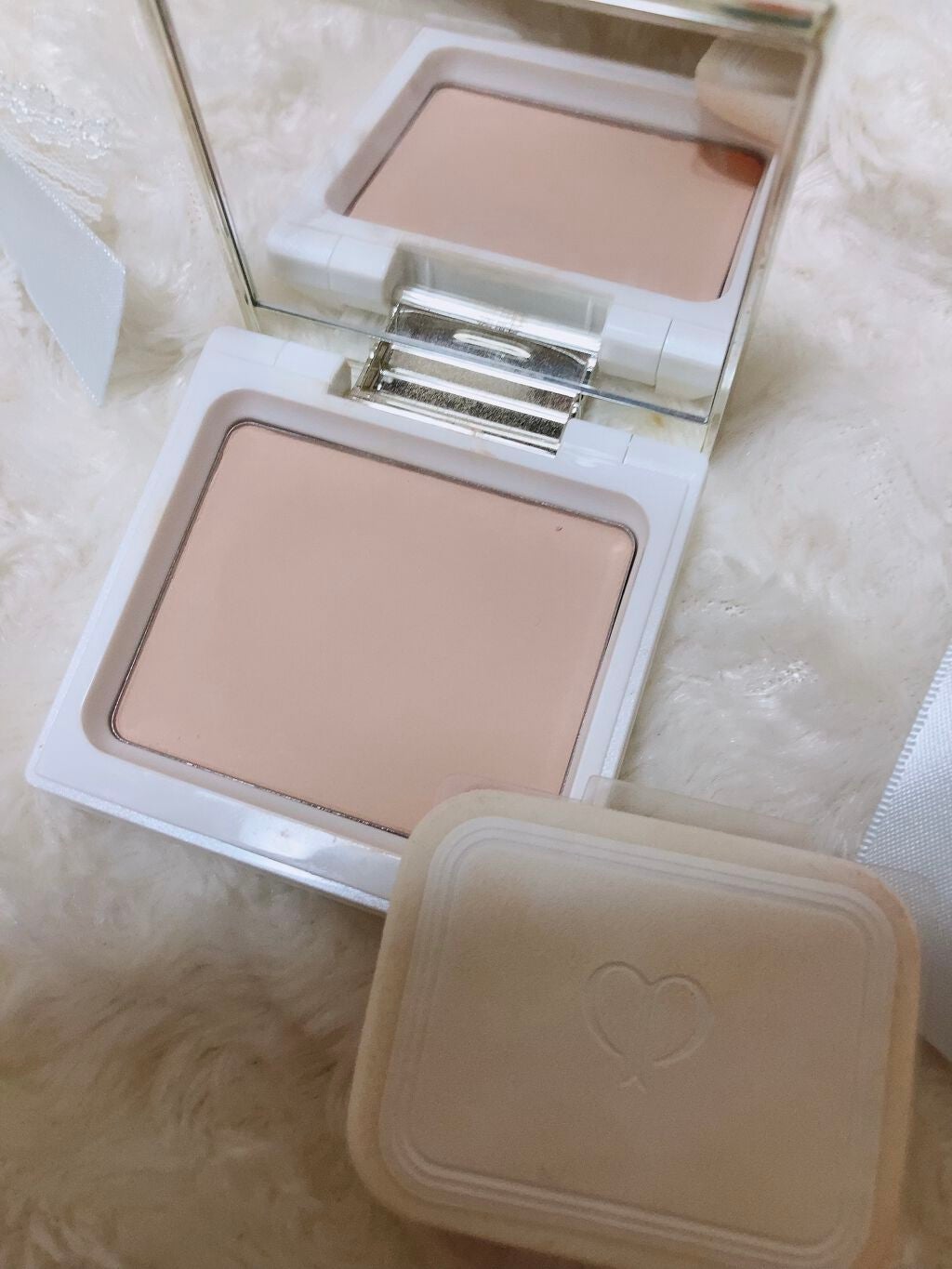 タンナチュレールプードルブラン/クレ・ド・ポー ボーテ/パウダーファンデーションを使ったクチコミ(2枚目)