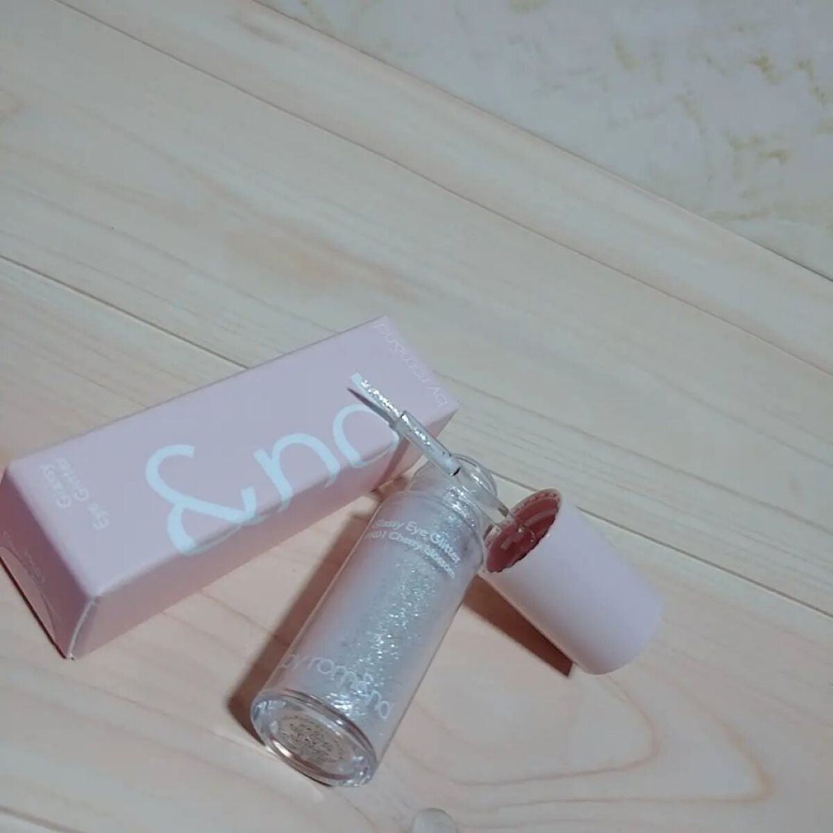 アンドバイロムアンド グラッシーアイグリッター/&nd by rom&nd/グリッターを使ったクチコミ(1枚目)