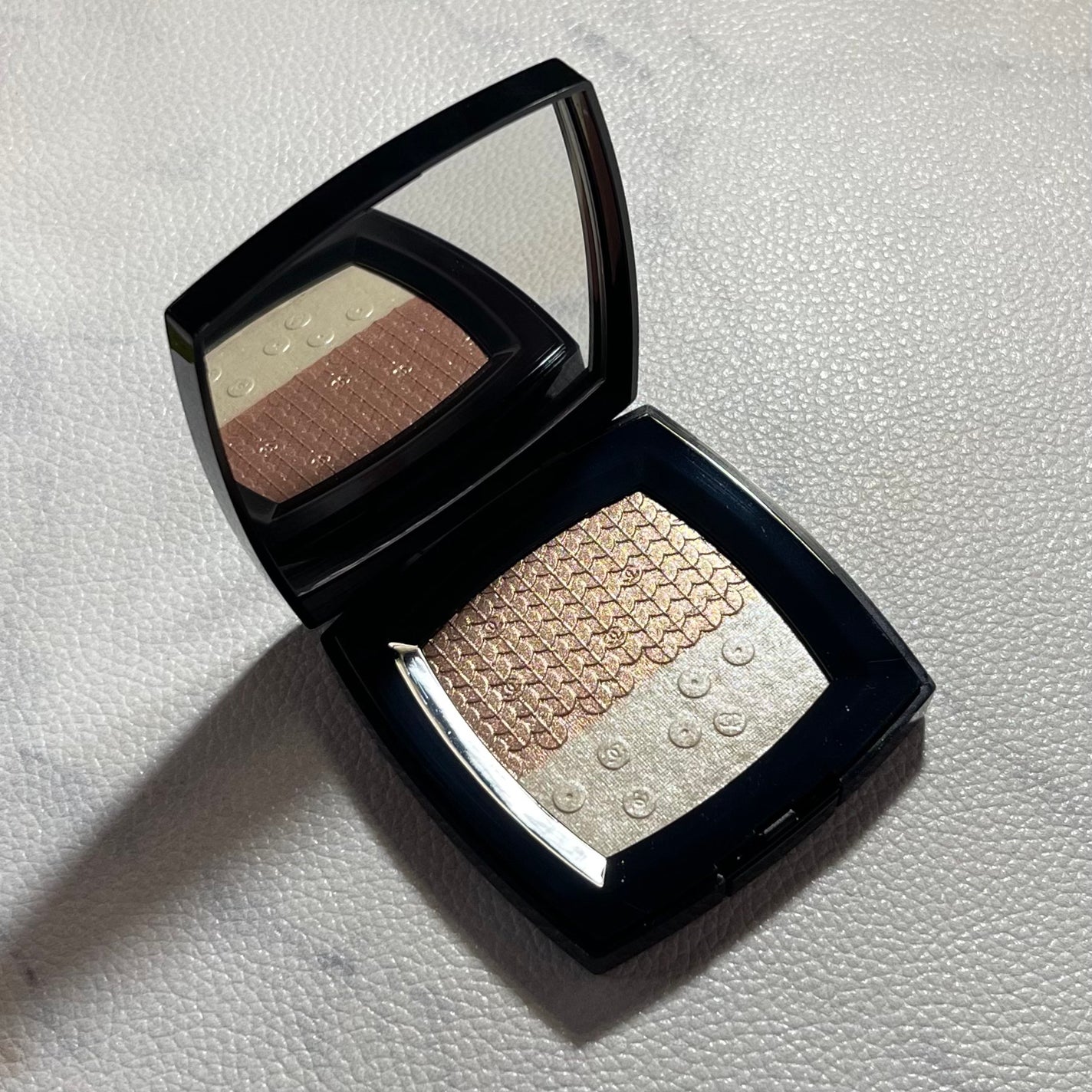 デュオ プードゥル ルミエール/CHANEL/パウダーハイライトを使ったクチコミ(5枚目)