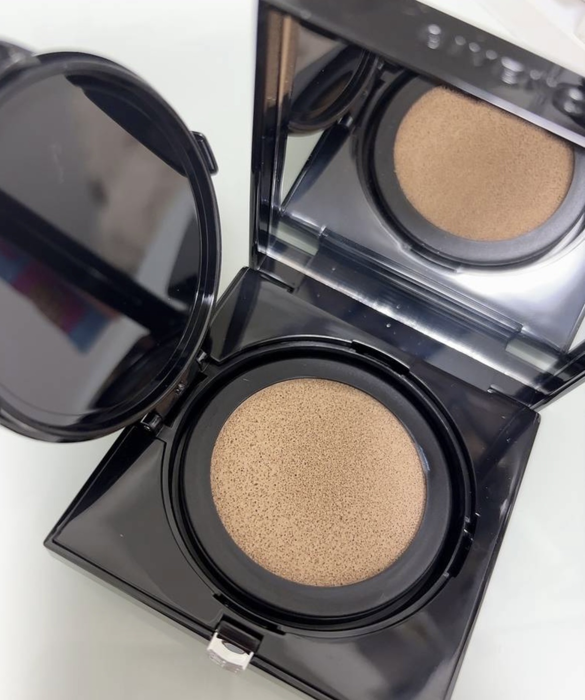 プリズム・リーブル・スキンケアリング・グロウ・クッション/GIVENCHY/クッションファンデーションを使ったクチコミ（3枚目）