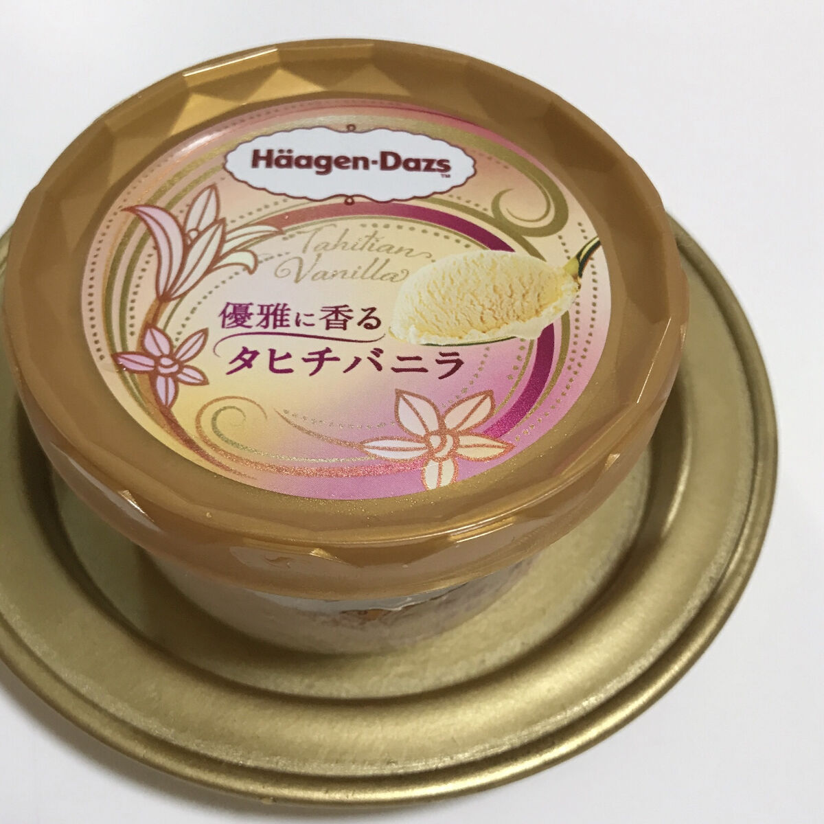 ハーゲンダッツ バニラ/ハーゲンダッツ/食品を使ったクチコミ（1枚目）