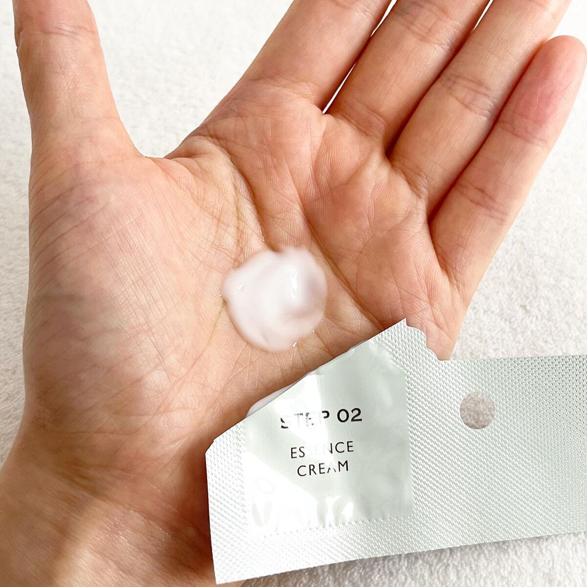 ディープモイスチャー マスク (ケアクリーム付き)/cerXcer/シートマスク・パックを使ったクチコミ(3枚目)