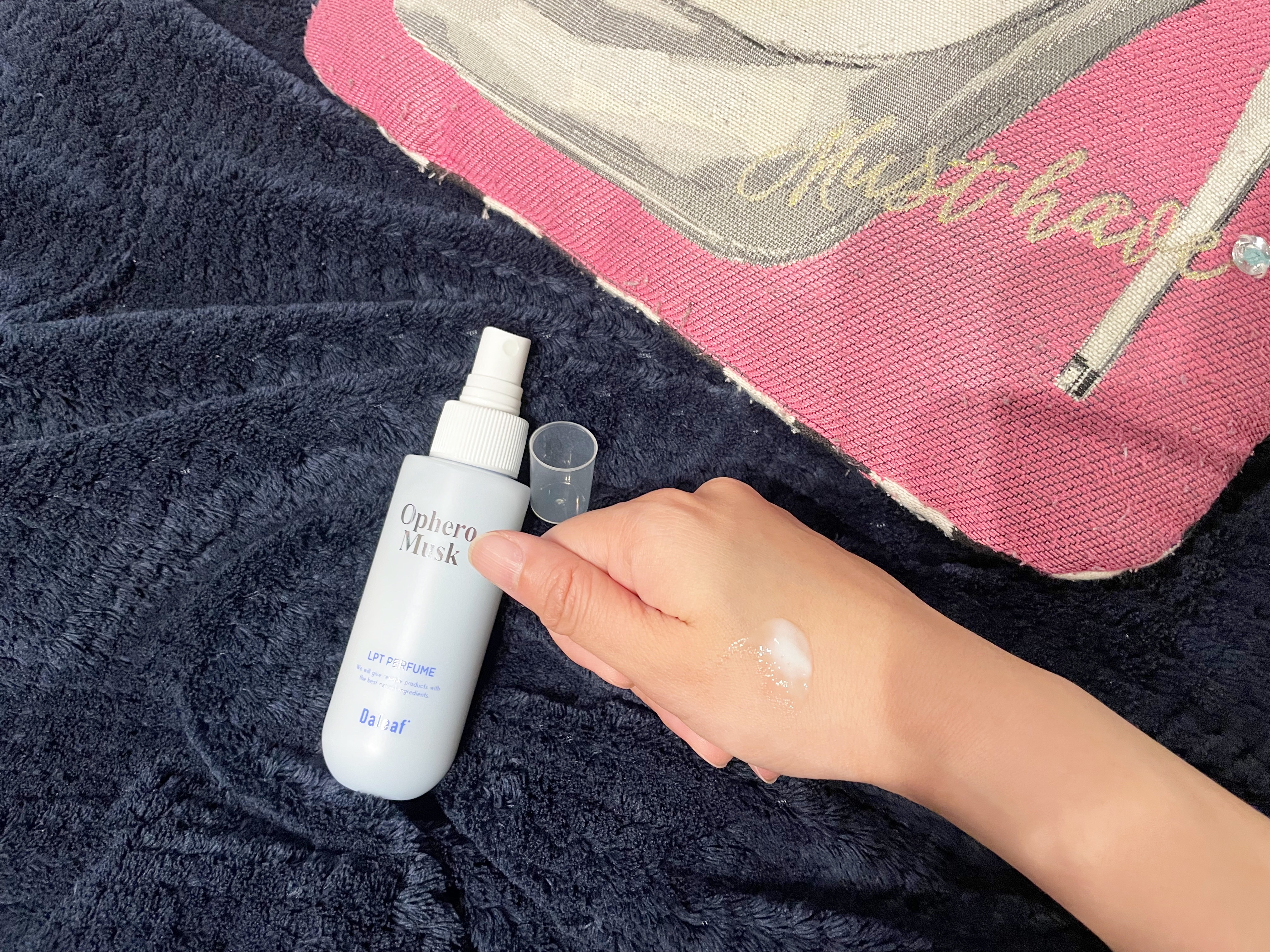 パフュームヘアパックインミスト Ophero Musk/Daleaf/アウトバストリートメントを使ったクチコミ（2枚目）