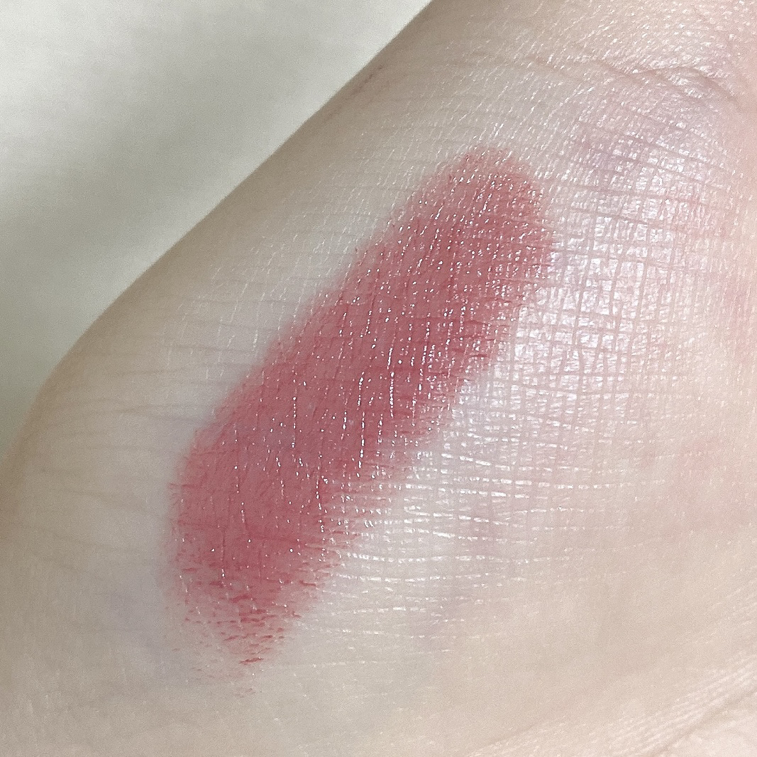 Yuri@フォロバします♡のクチコミ「


DECORTÉ
AQ リップスティック　12



上品なピンクベージュ
かなり肌に馴染.....」（2枚目）