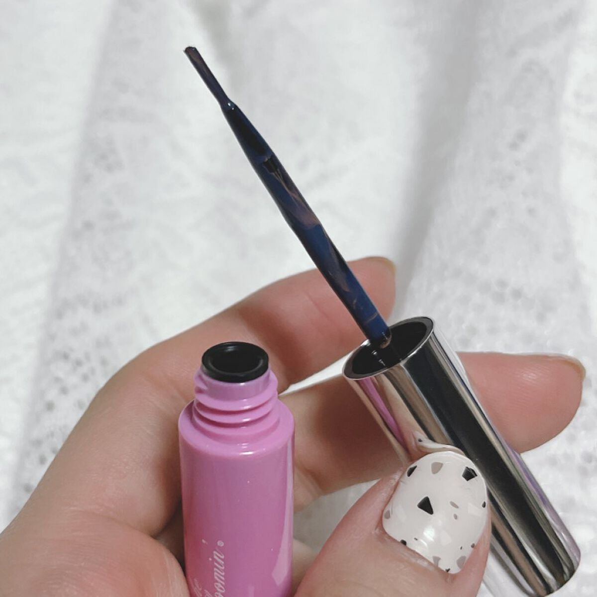 アイラッシュグルー/ミッシュブルーミン/つけまつげを使ったクチコミ(2枚目)